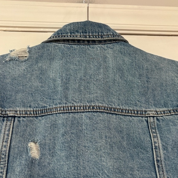 Blank NYC Jean Jacket Raw Hem Distressed Destroyed Size XS Trucker Denim Coat - Picture 17 of 17